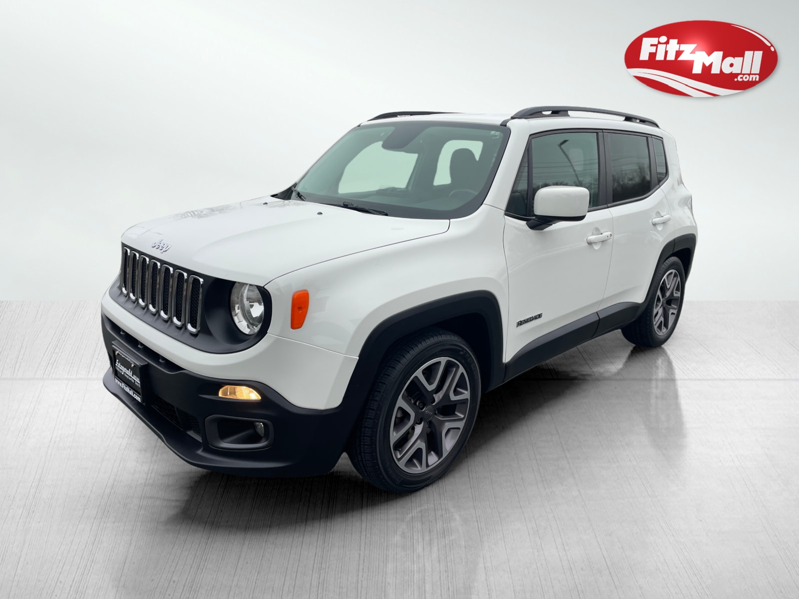 2015 Jeep Renegade Latitude photo 2