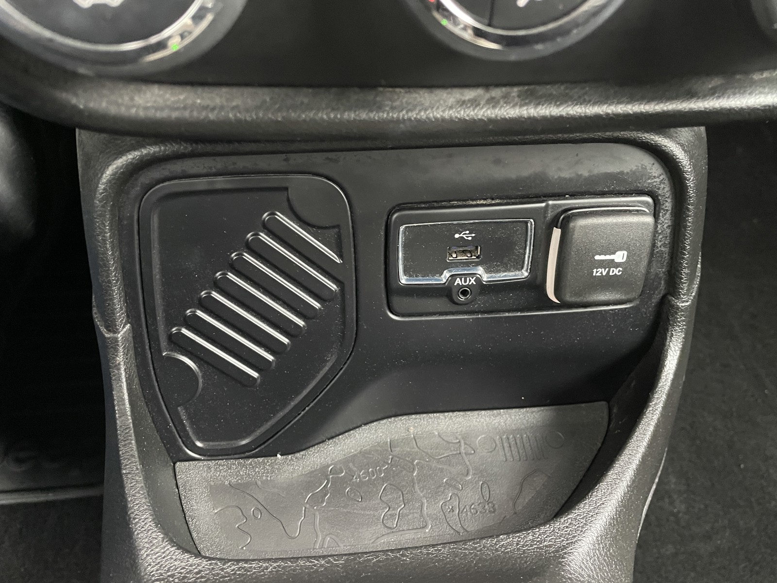 2015 Jeep Renegade Latitude photo 24