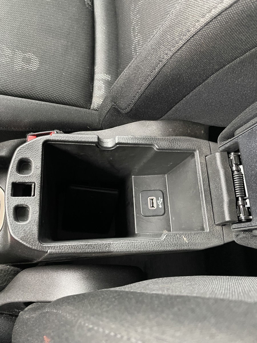 2015 Jeep Renegade Latitude photo 26