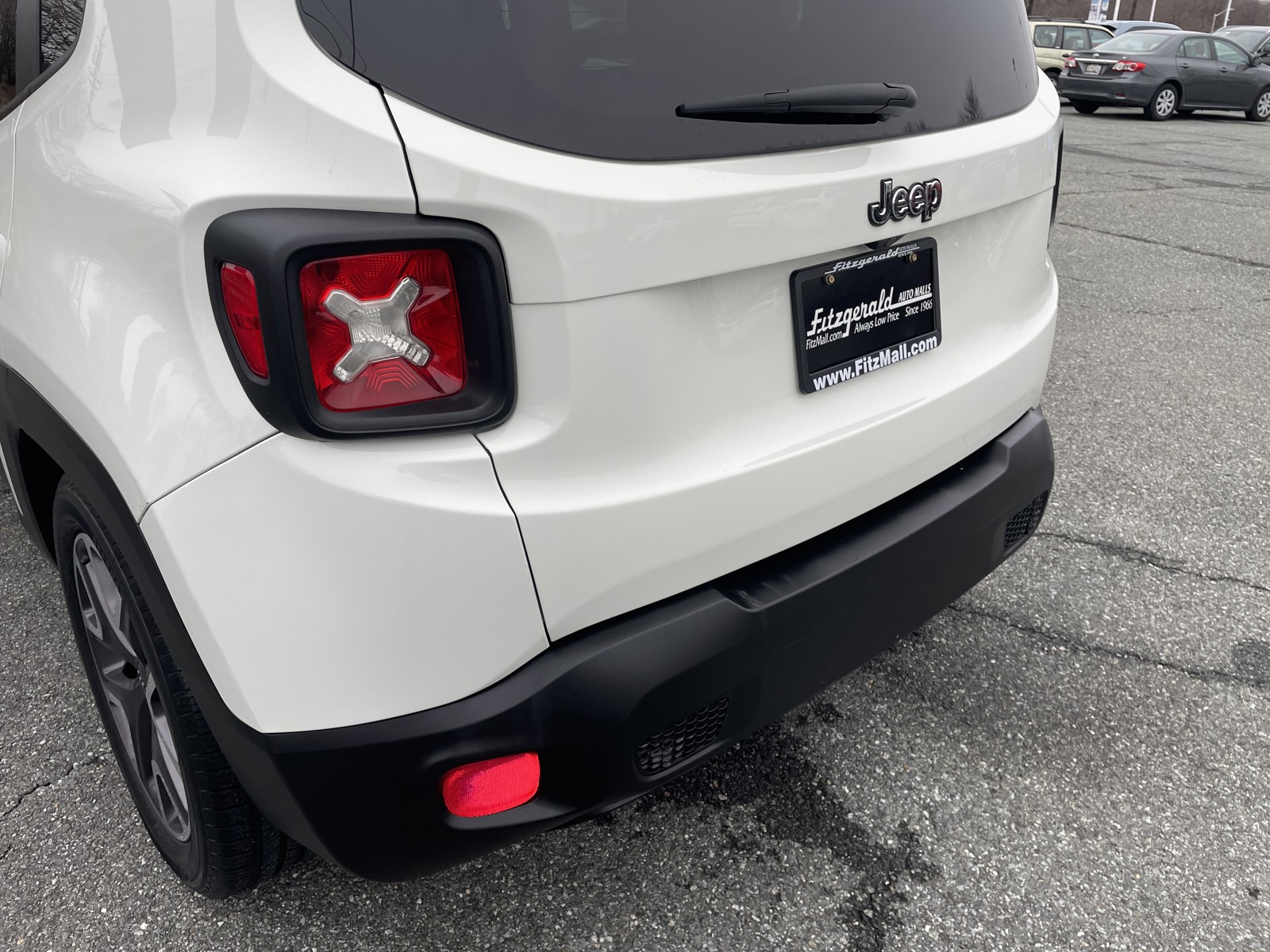 2015 Jeep Renegade Latitude photo 35