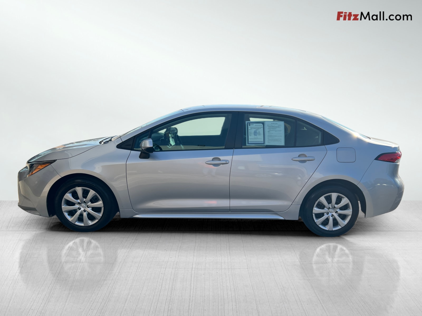 2024 Toyota Corolla LE photo 3
