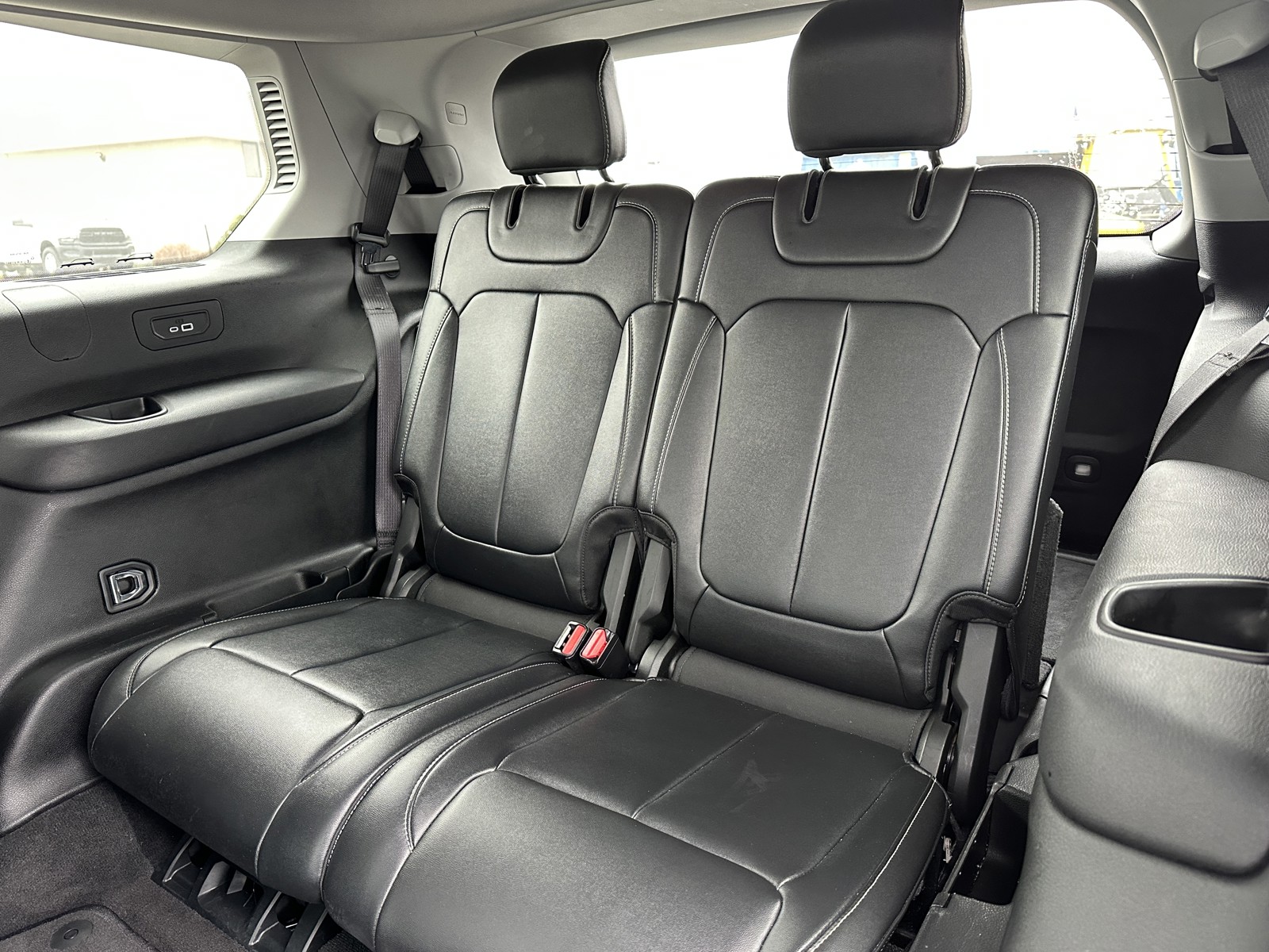 2022 Jeep Grand Cherokee Limited photo 13