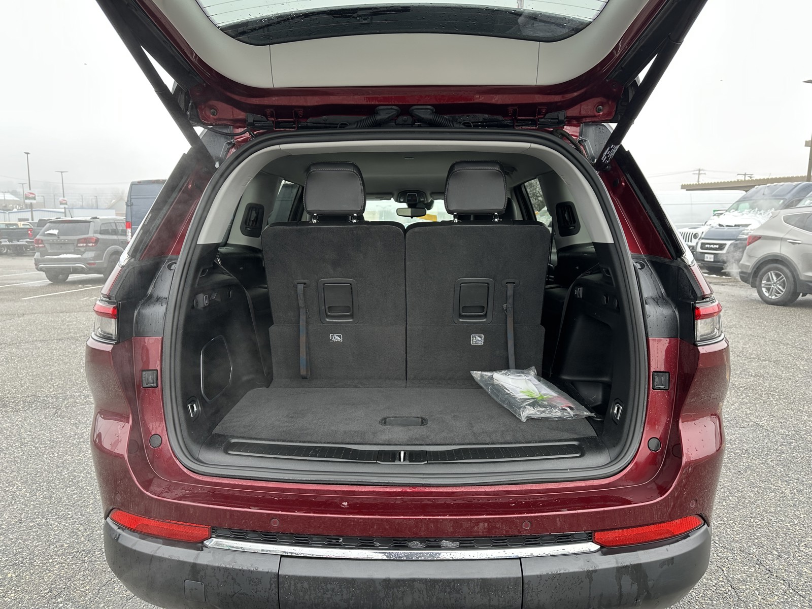 2022 Jeep Grand Cherokee Limited photo 9