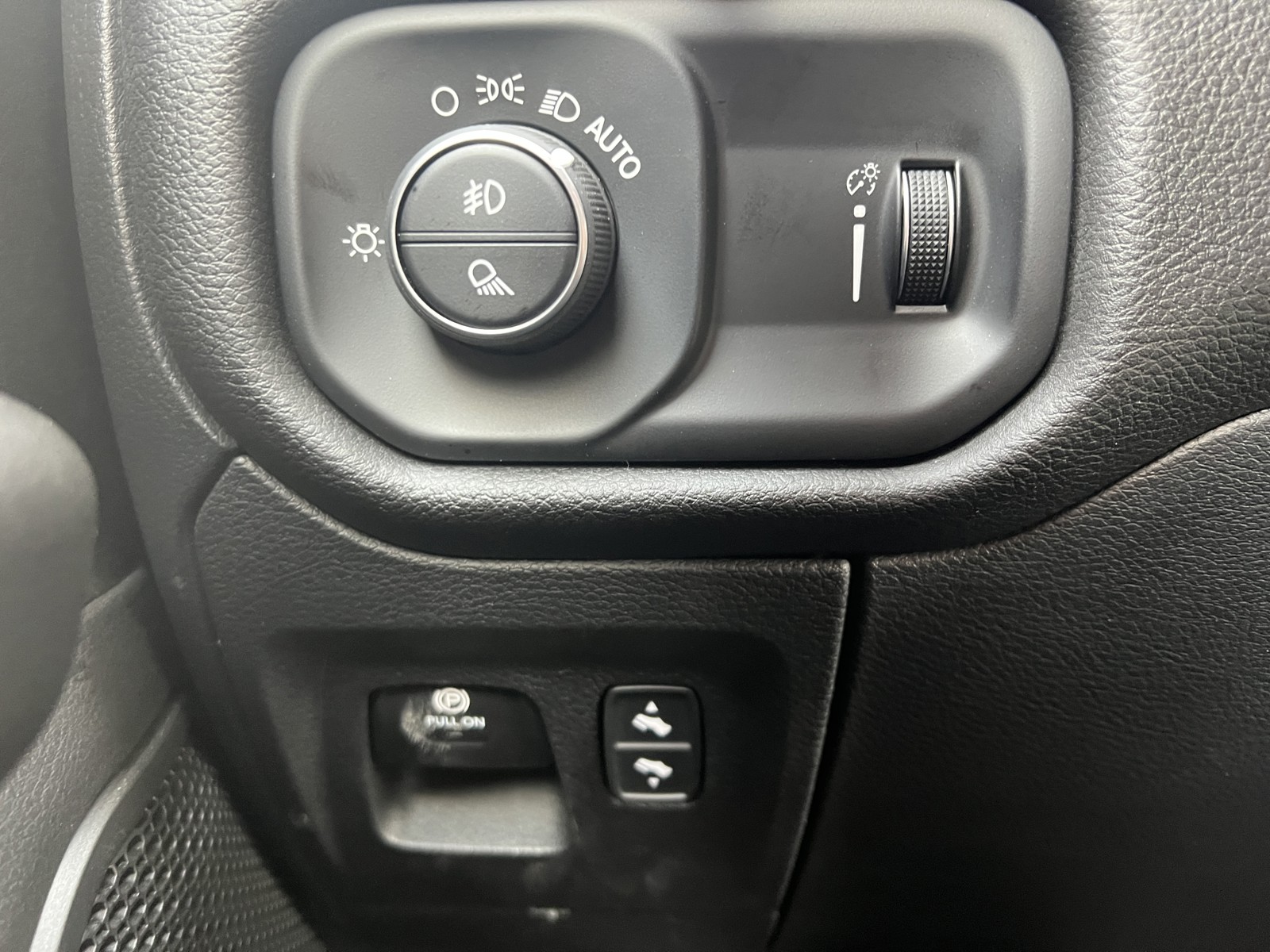 2025 Ram 1500 Big Horn Lone Star photo 16
