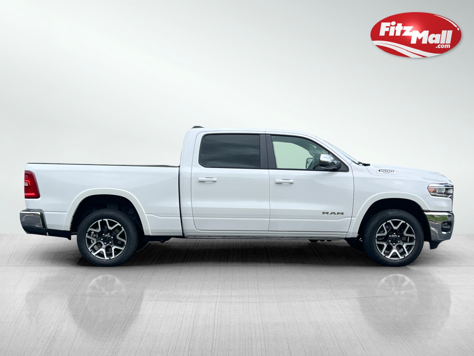 2025 Ram 1500 Laramie photo 4