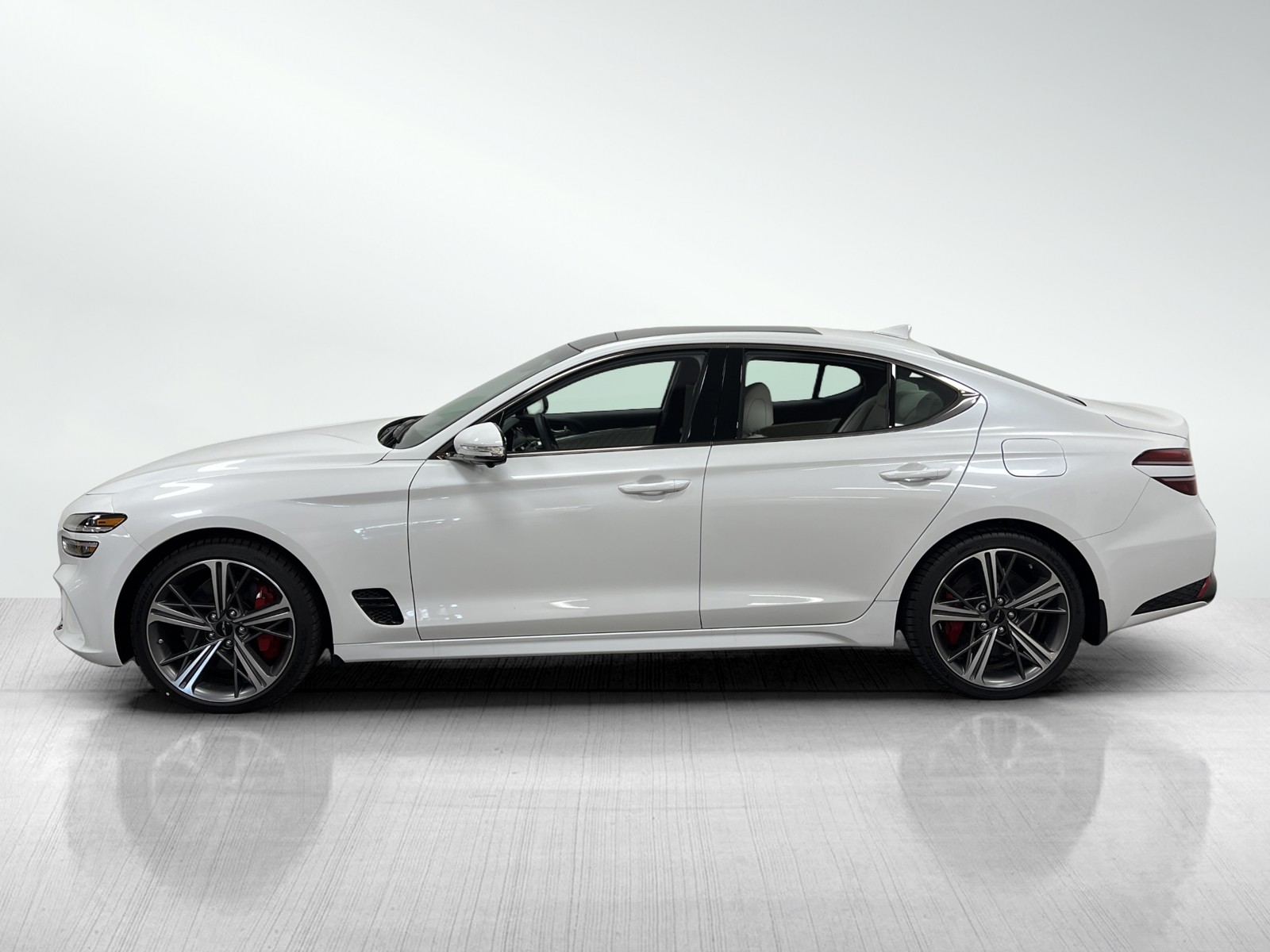 2025 Genesis G70 3.3T Sport Prestige photo 3