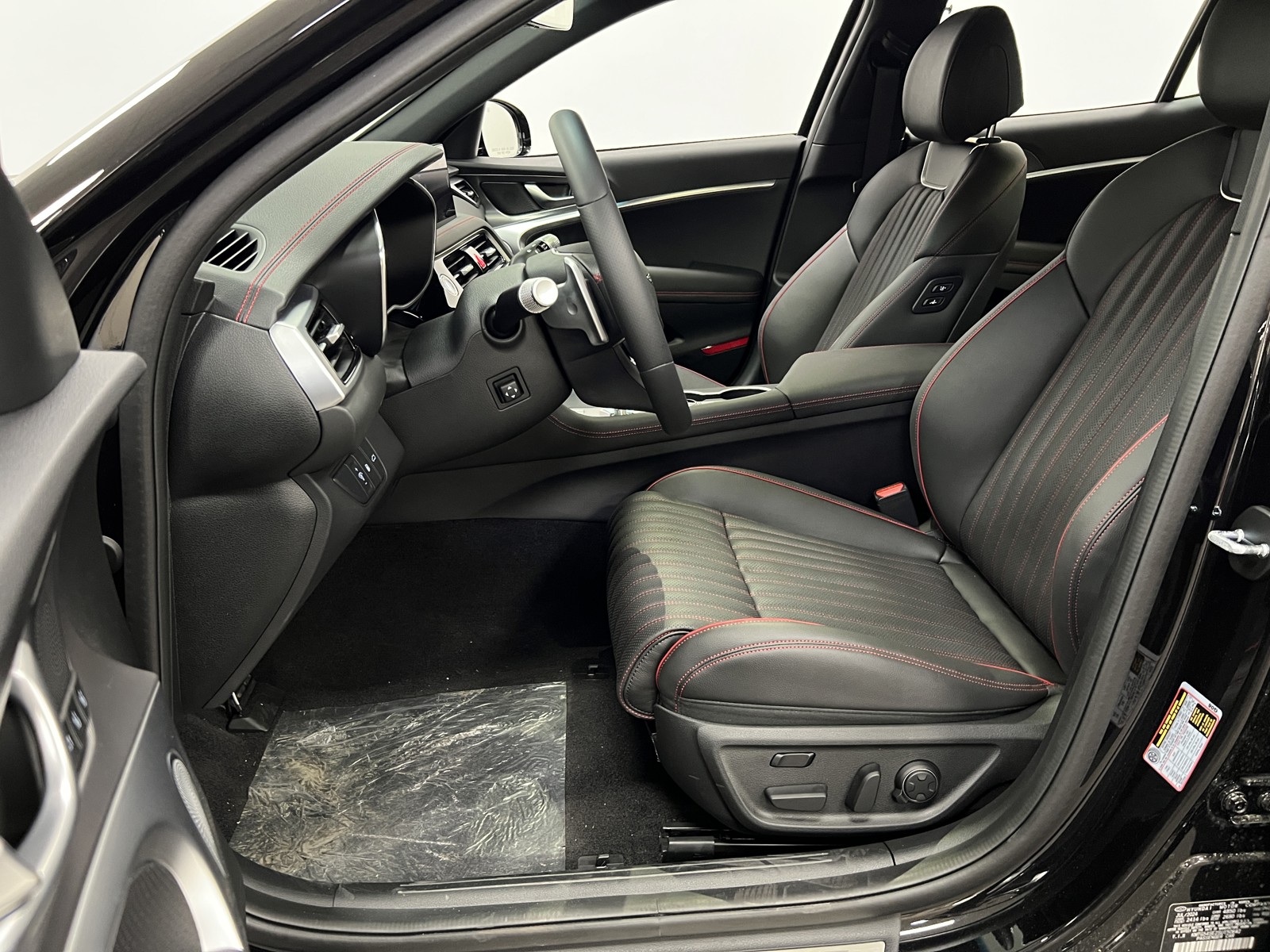 2025 Genesis G70 3.3T Sport Advanced photo 10