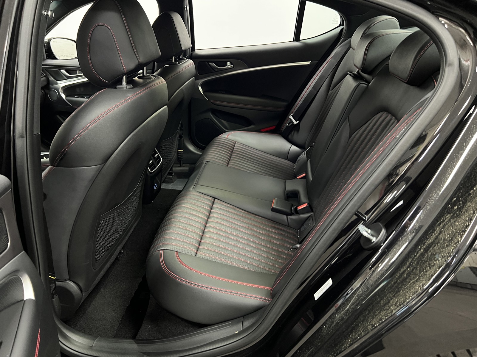 2025 Genesis G70 3.3T Sport Advanced photo 12