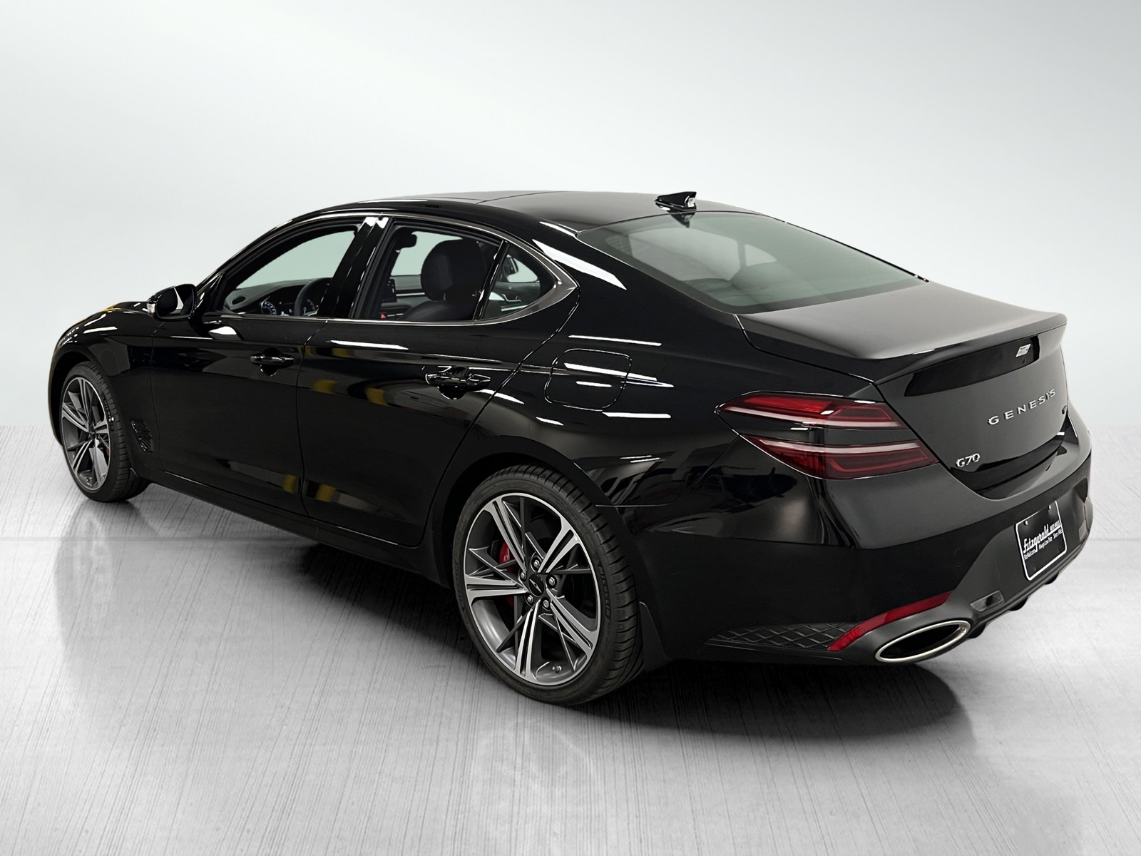 2025 Genesis G70 3.3T Sport Advanced photo 8