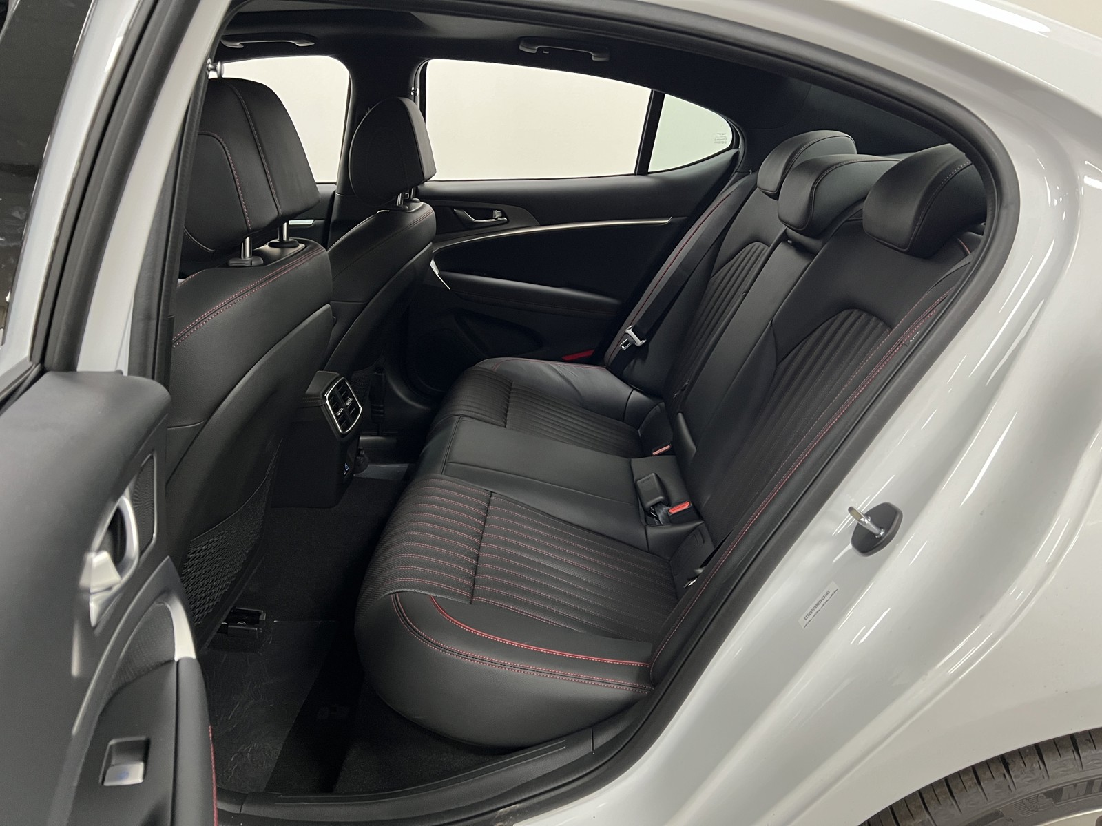 2025 Genesis G70 2.5T Sport Prestige photo 12