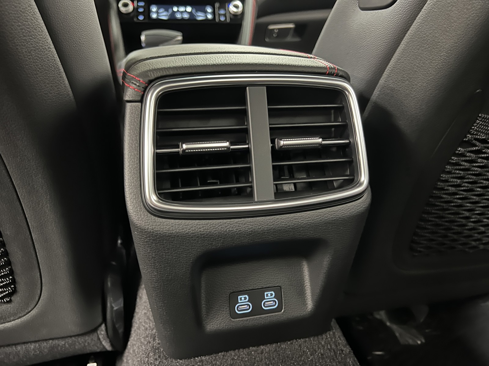 2025 Genesis G70 2.5T Sport Prestige photo 13