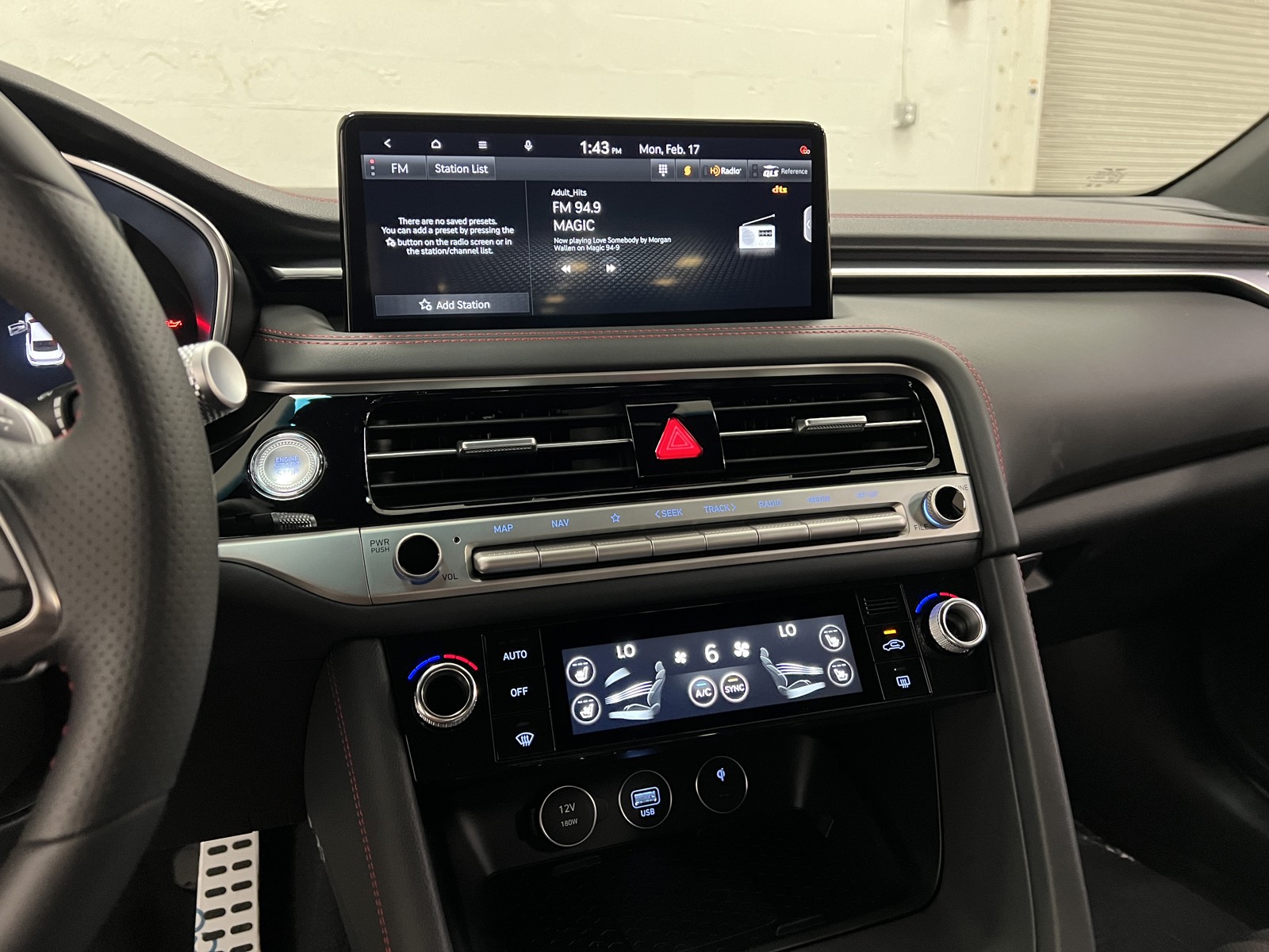 2025 Genesis G70 2.5T Sport Prestige photo 19