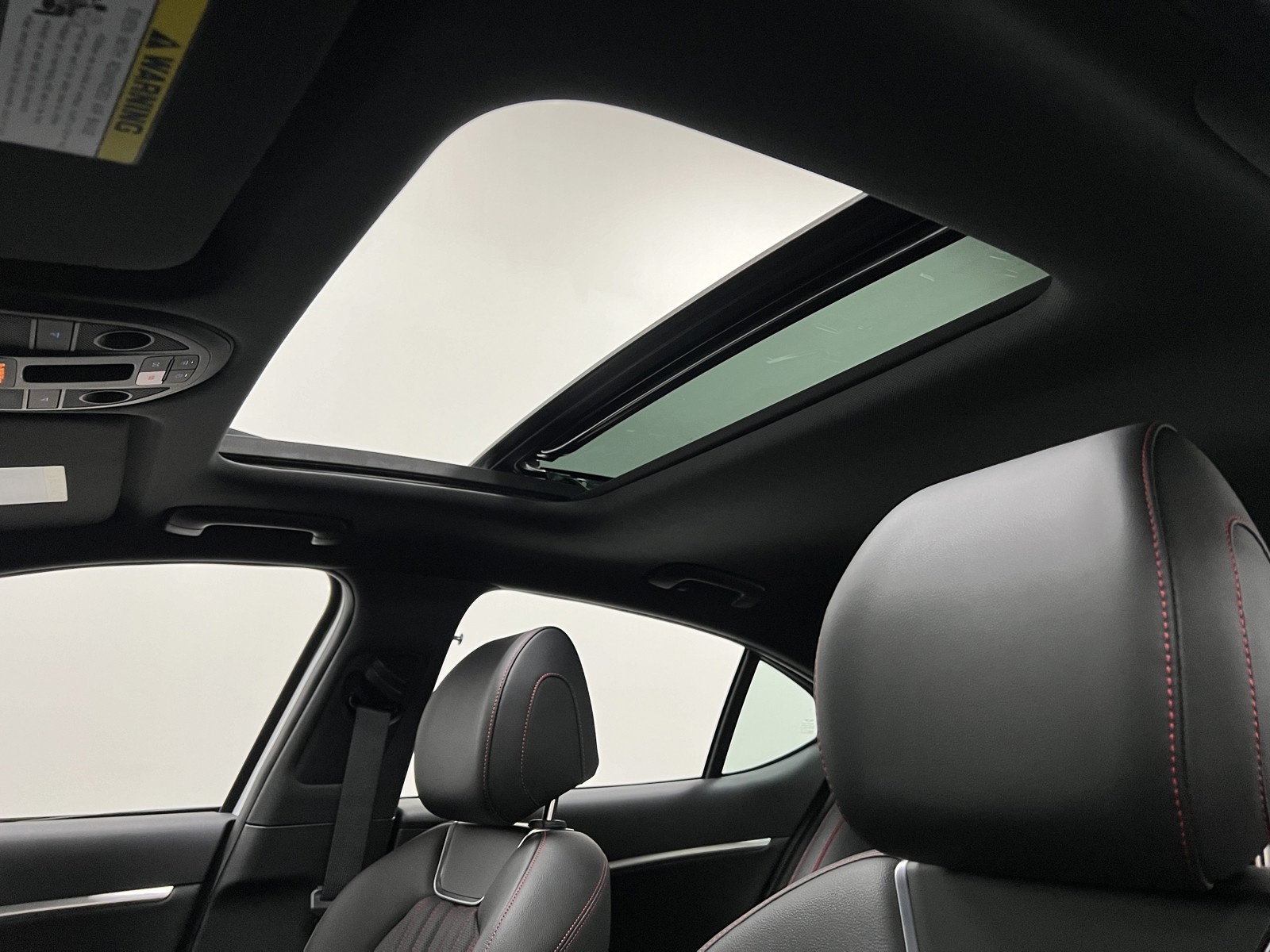 2025 Genesis G70 2.5T Sport Prestige photo 20