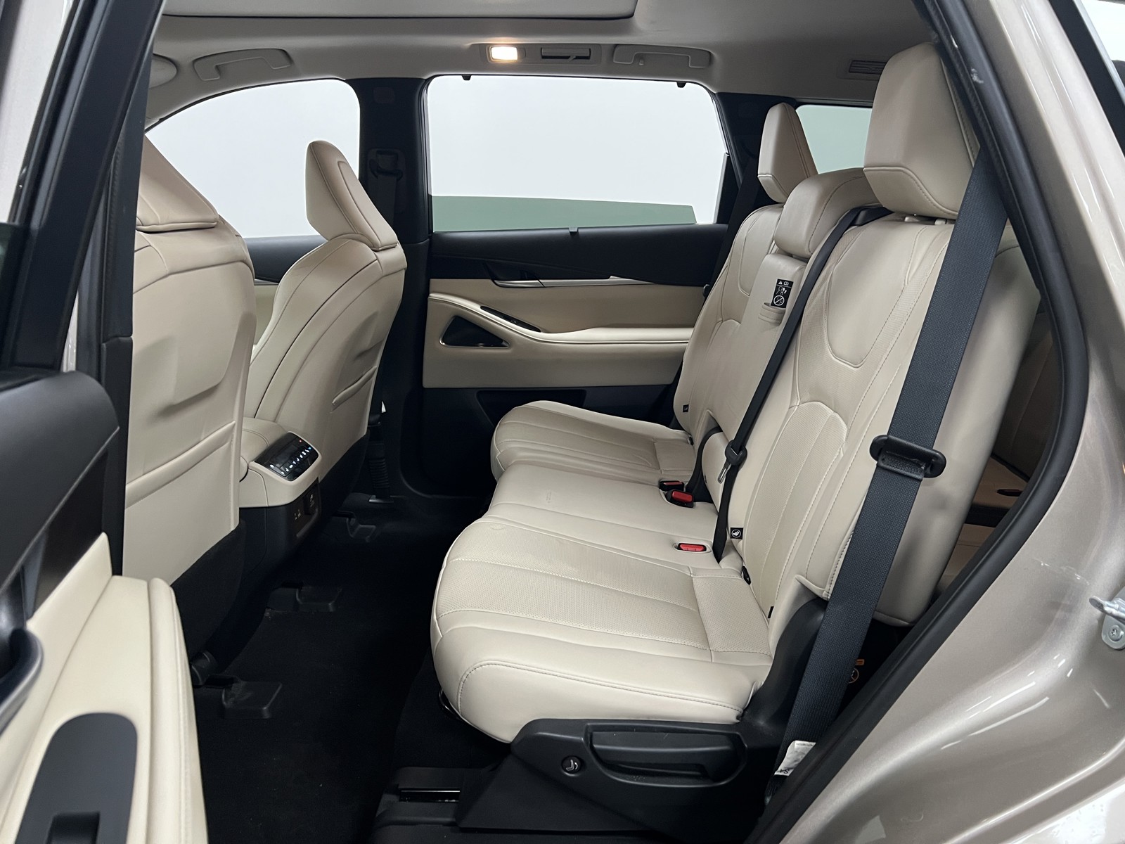 2022 Infiniti QX60 Sensory photo 12