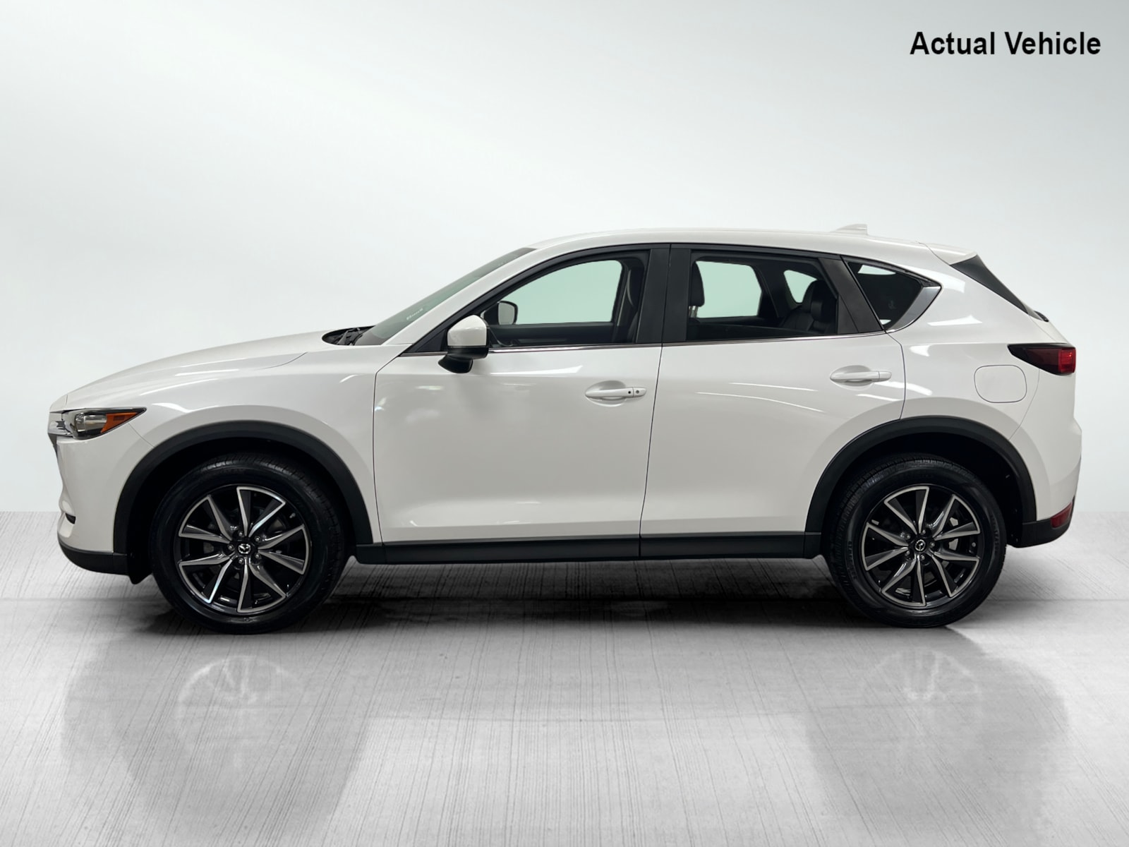 2018 Mazda CX-5 Touring photo 3