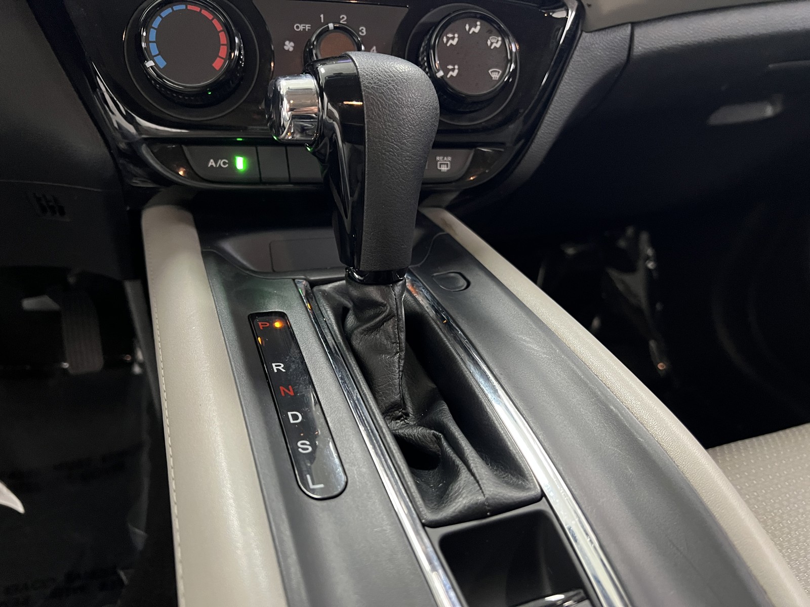 2022 Honda HR-V LX photo 16