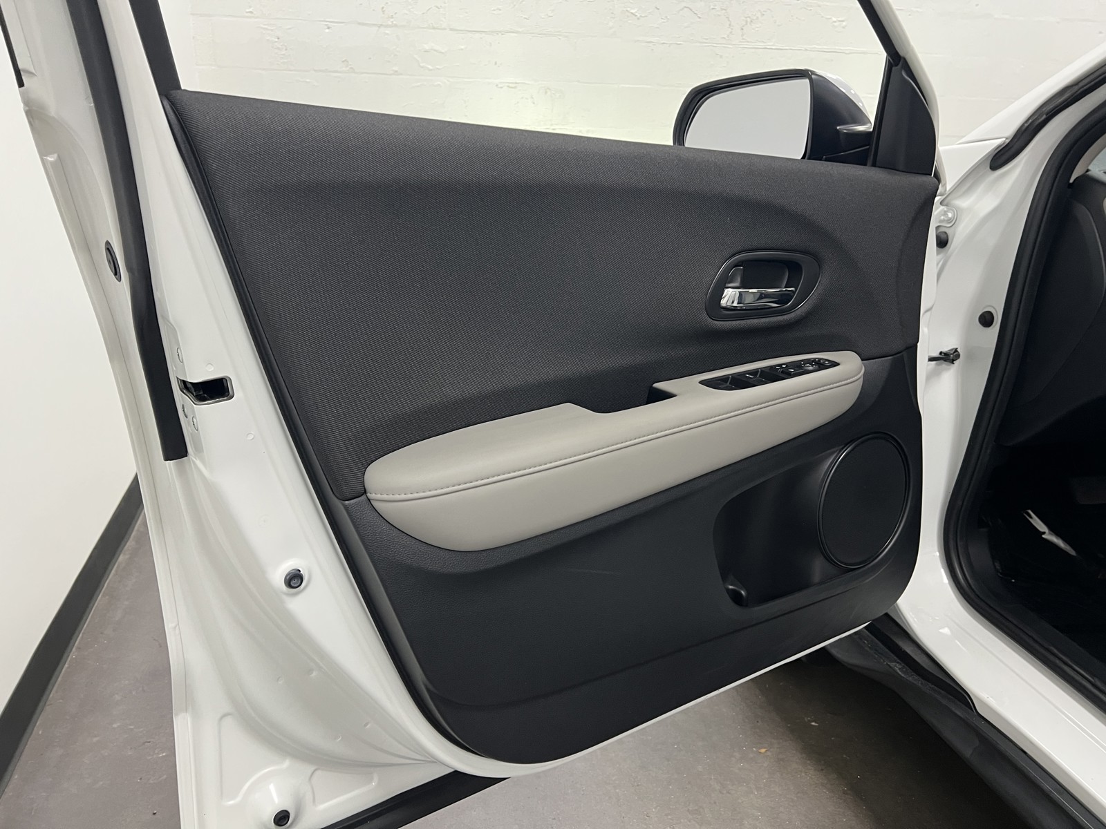 2022 Honda HR-V LX photo 19