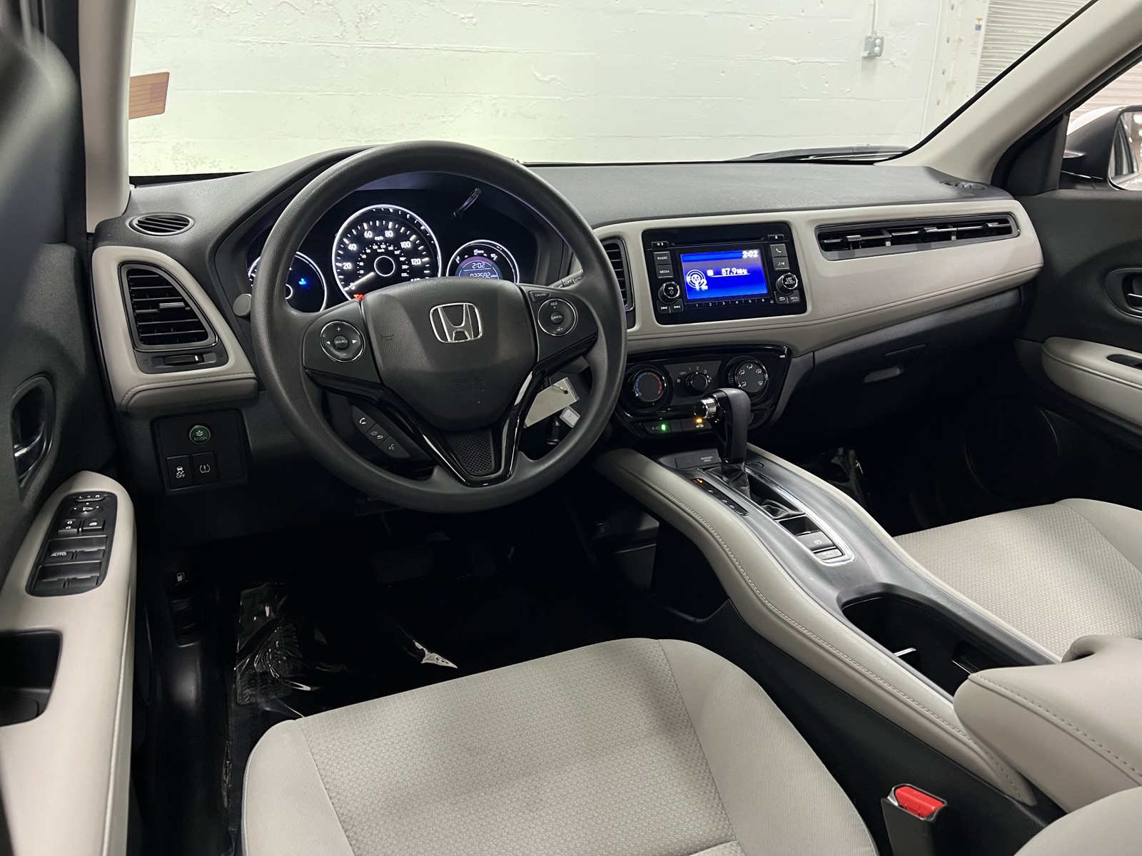 2022 Honda HR-V LX photo 9