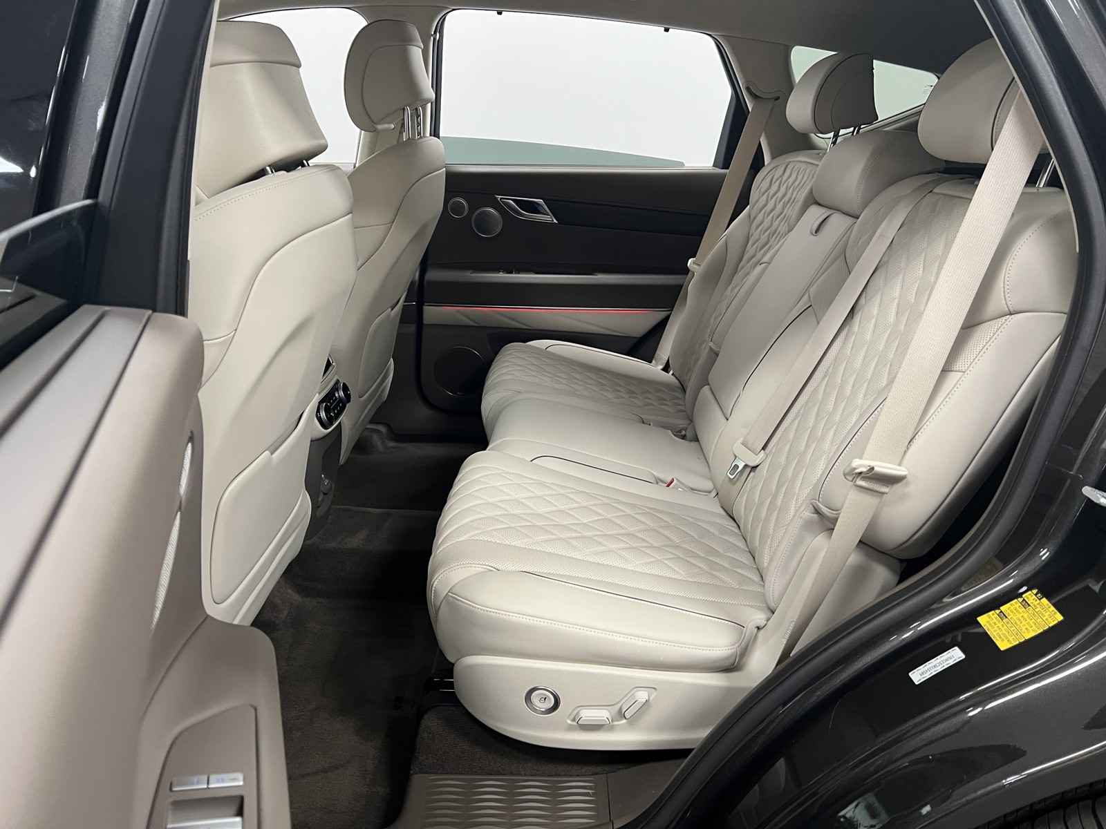 2024 Genesis GV80 3.5T AWD photo 12