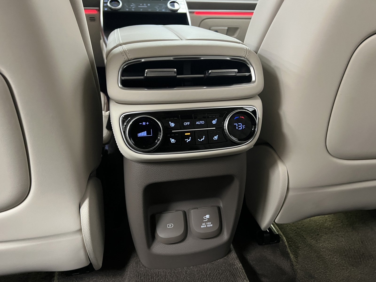 2024 Genesis GV80 3.5T AWD photo 13