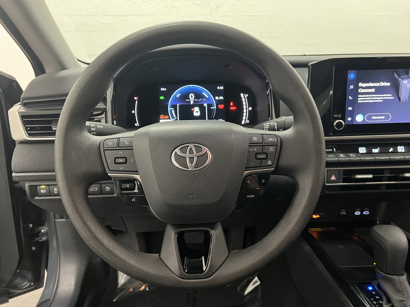 2025 Toyota Camry Hybrid LE photo 15