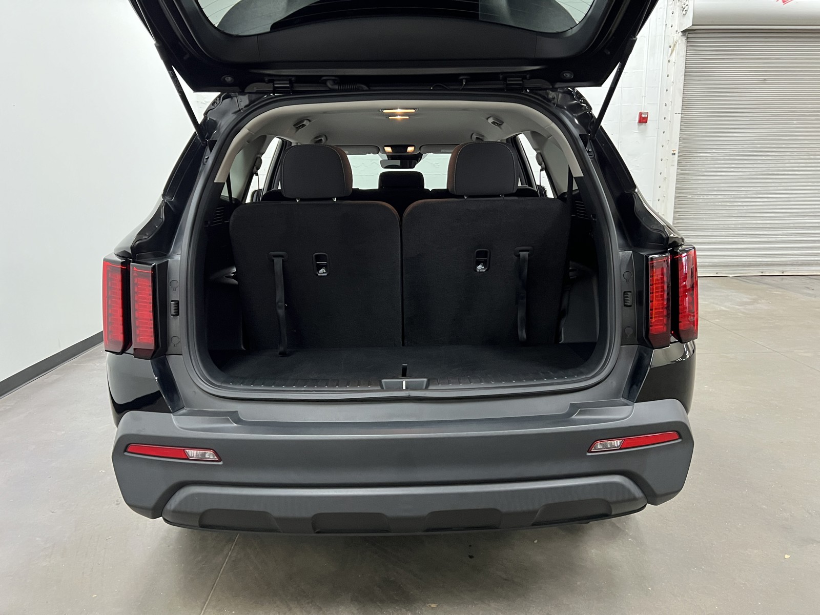 2022 Kia Sorento LX photo 15