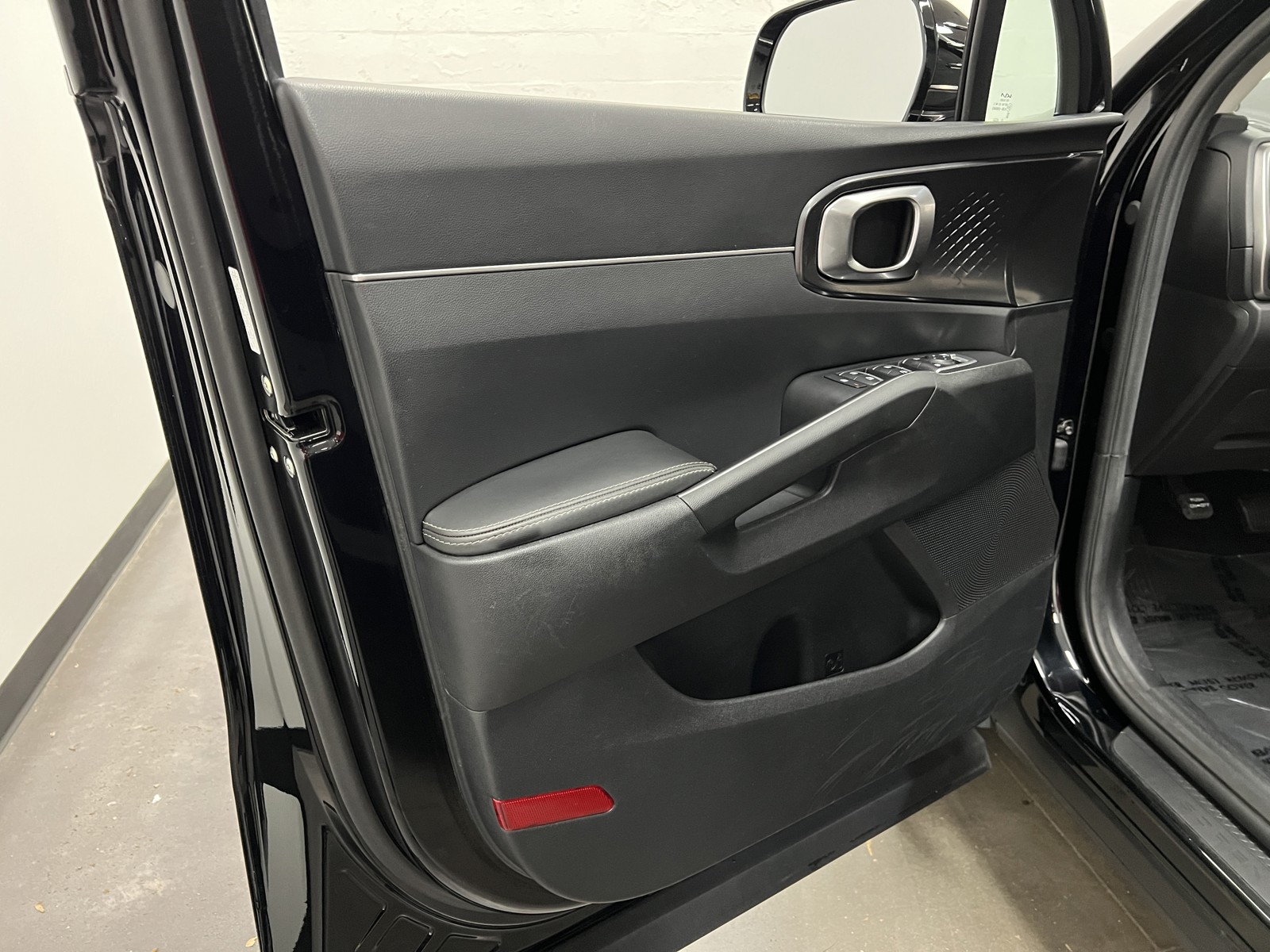 2022 Kia Sorento LX photo 21