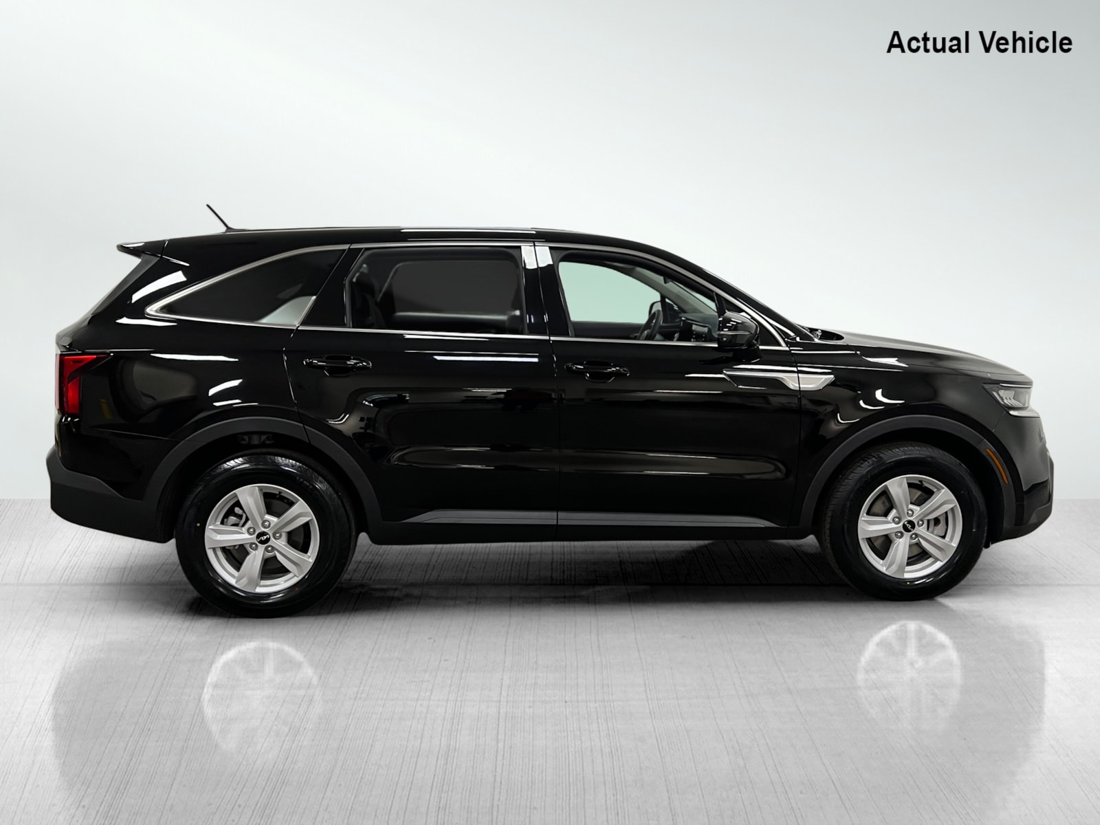 2022 Kia Sorento LX photo 4