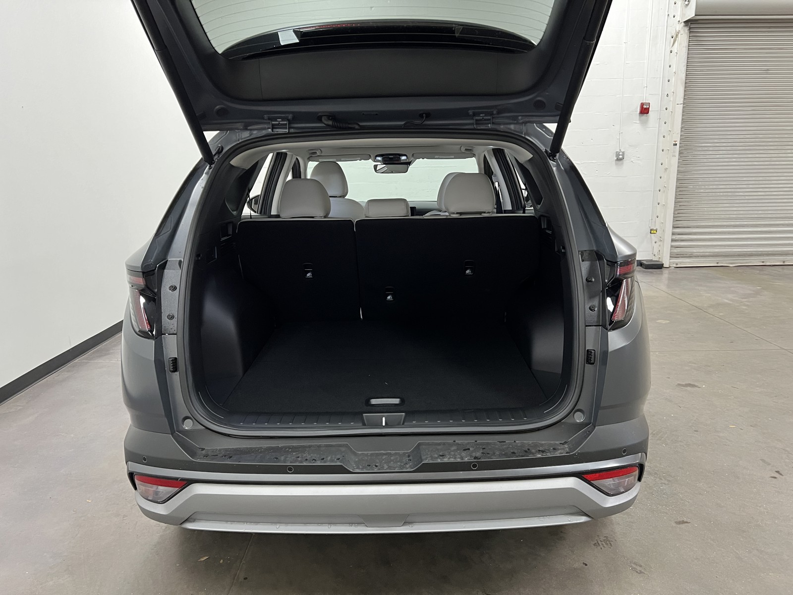 2025 Hyundai Tucson Limited photo 15