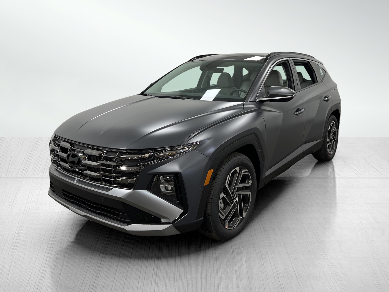 2025 Hyundai Tucson Limited photo 2
