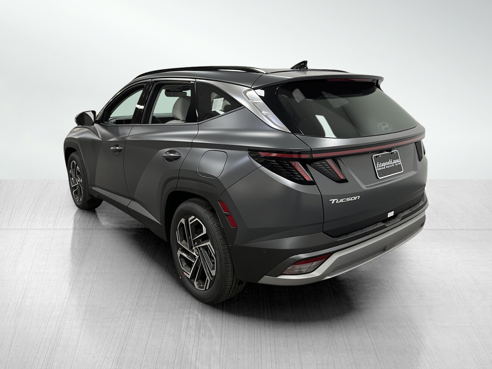 2025 Hyundai Tucson Limited photo 8