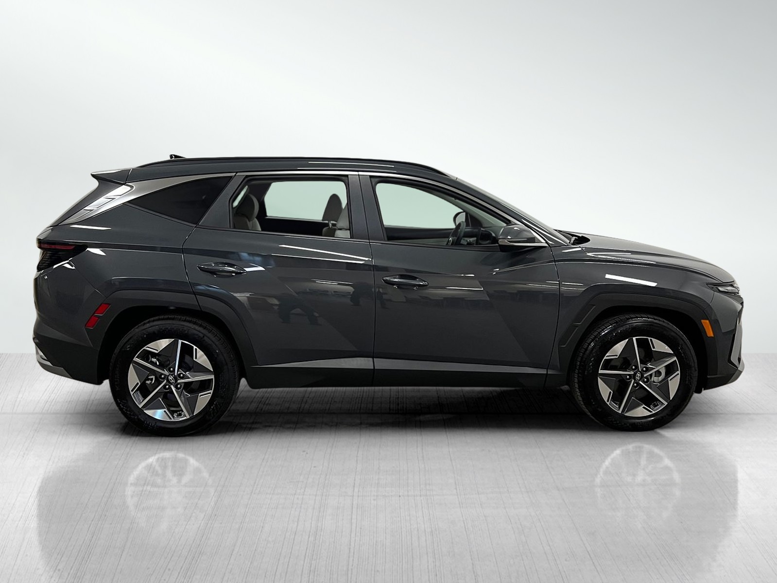 2025 Hyundai Tucson SEL Convenience photo 4