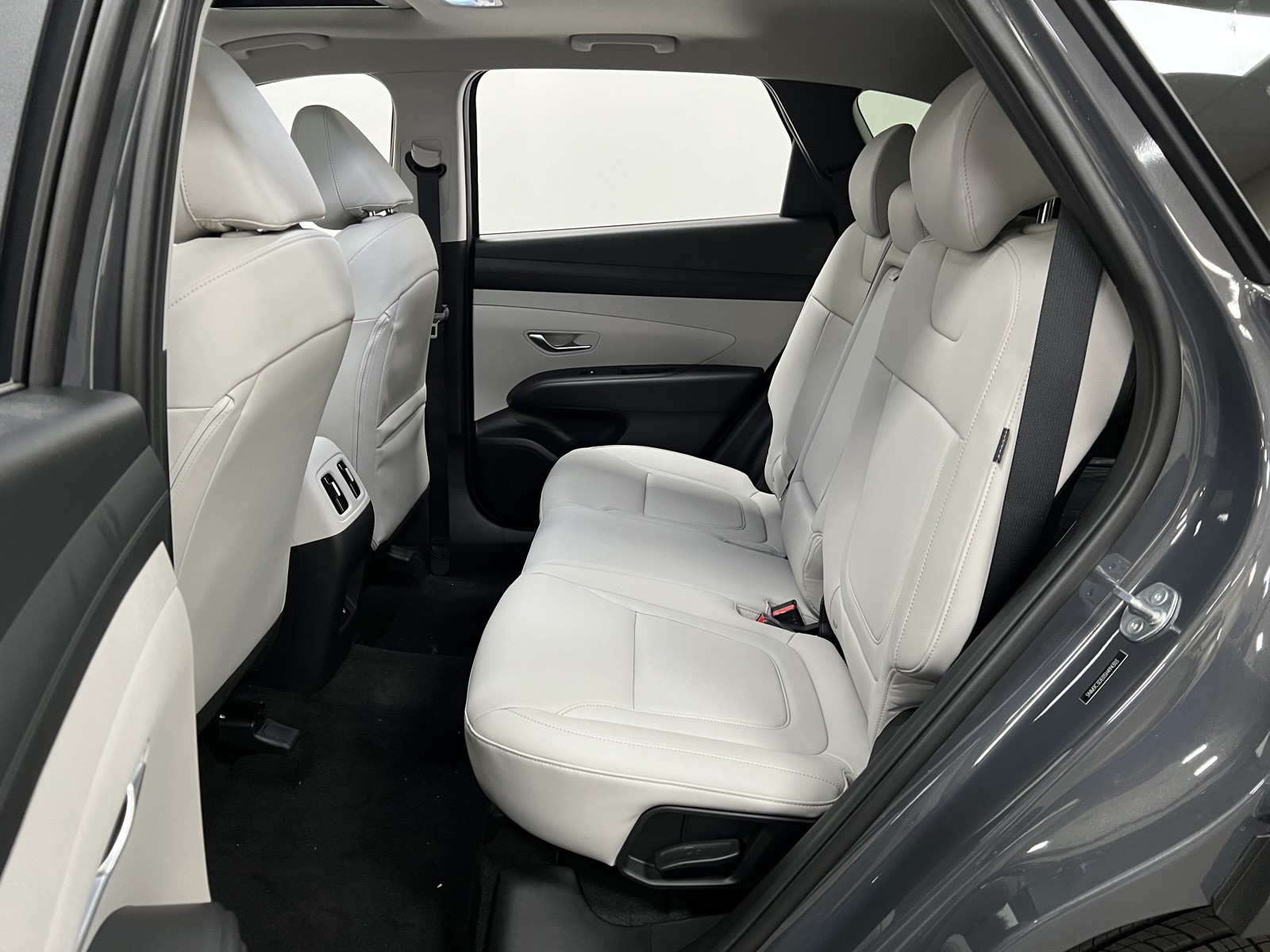 2025 Hyundai Tucson SEL Convenience photo 12