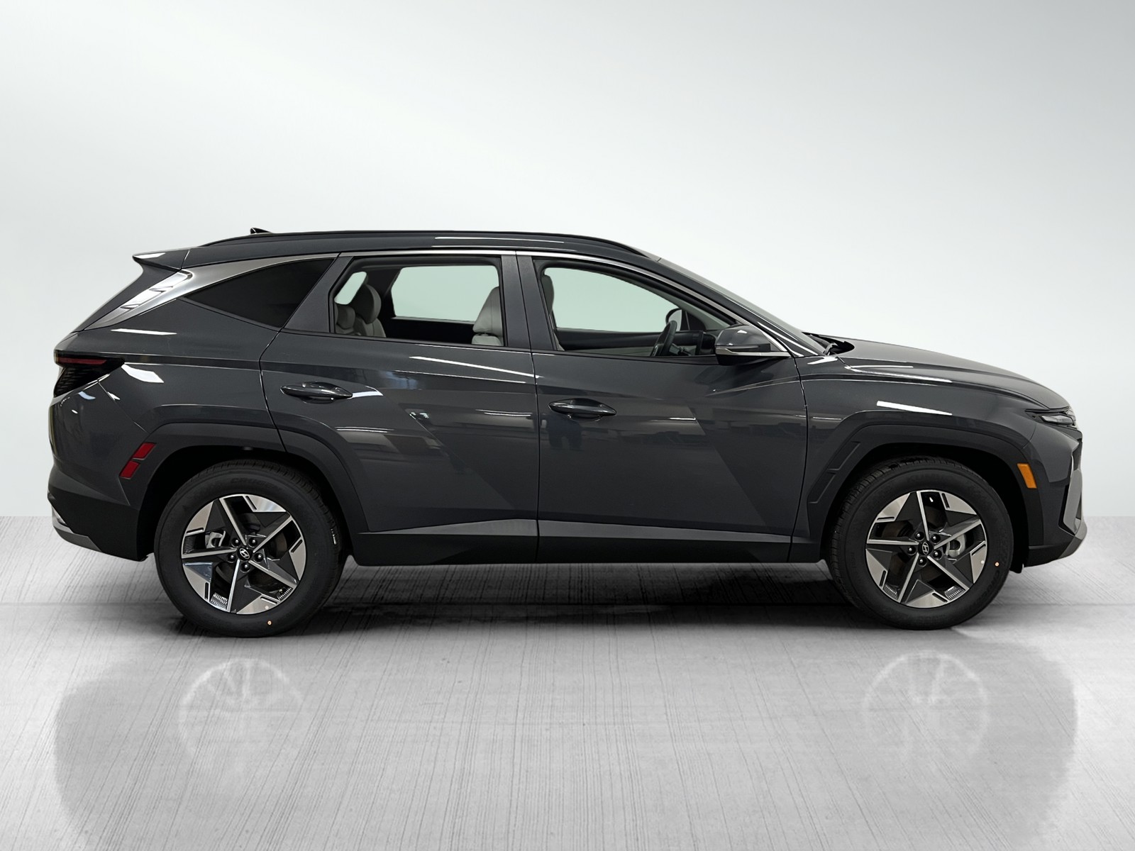 2025 Hyundai Tucson SEL Convenience photo 4