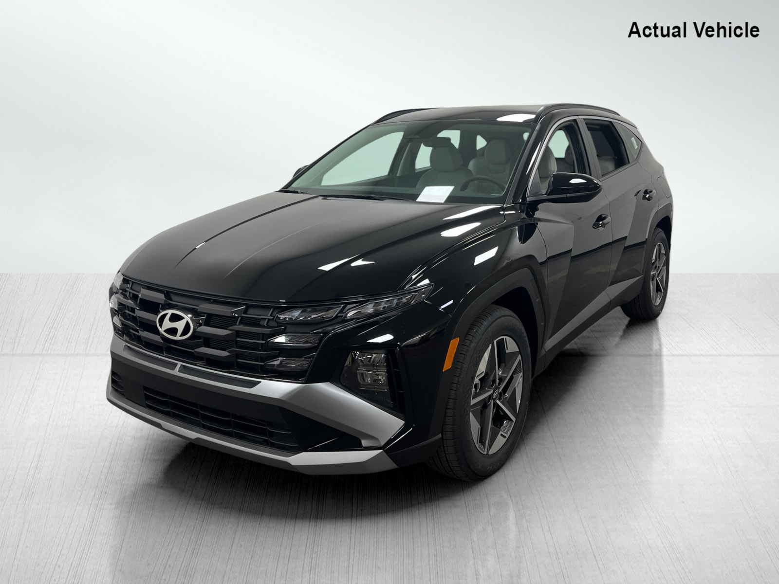 2025 Hyundai Tucson SEL photo 2