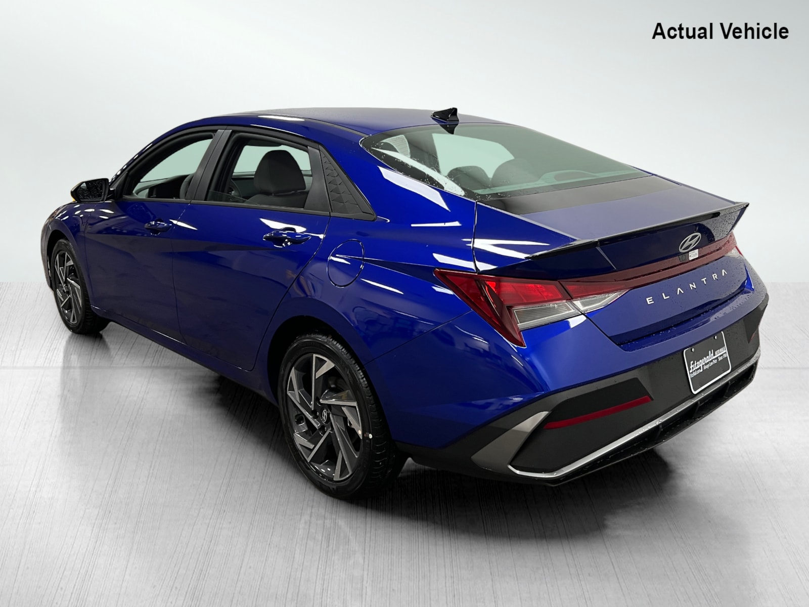 2025 Hyundai Elantra SEL Sport photo 8