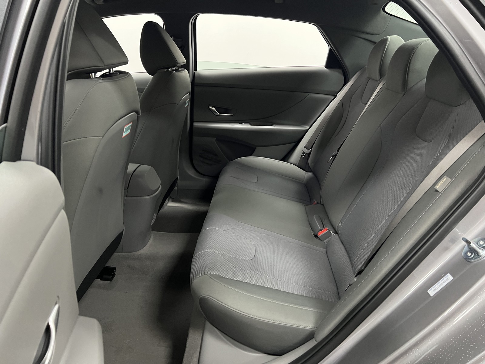 2025 Hyundai Elantra SE photo 11