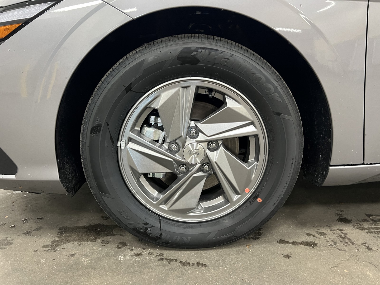 2025 Hyundai Elantra SE photo 12