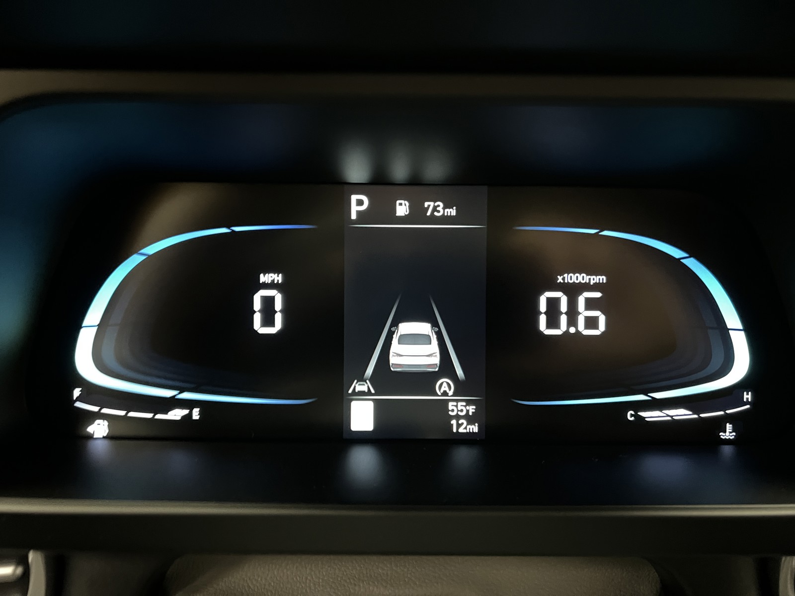 2025 Hyundai Elantra SE photo 15