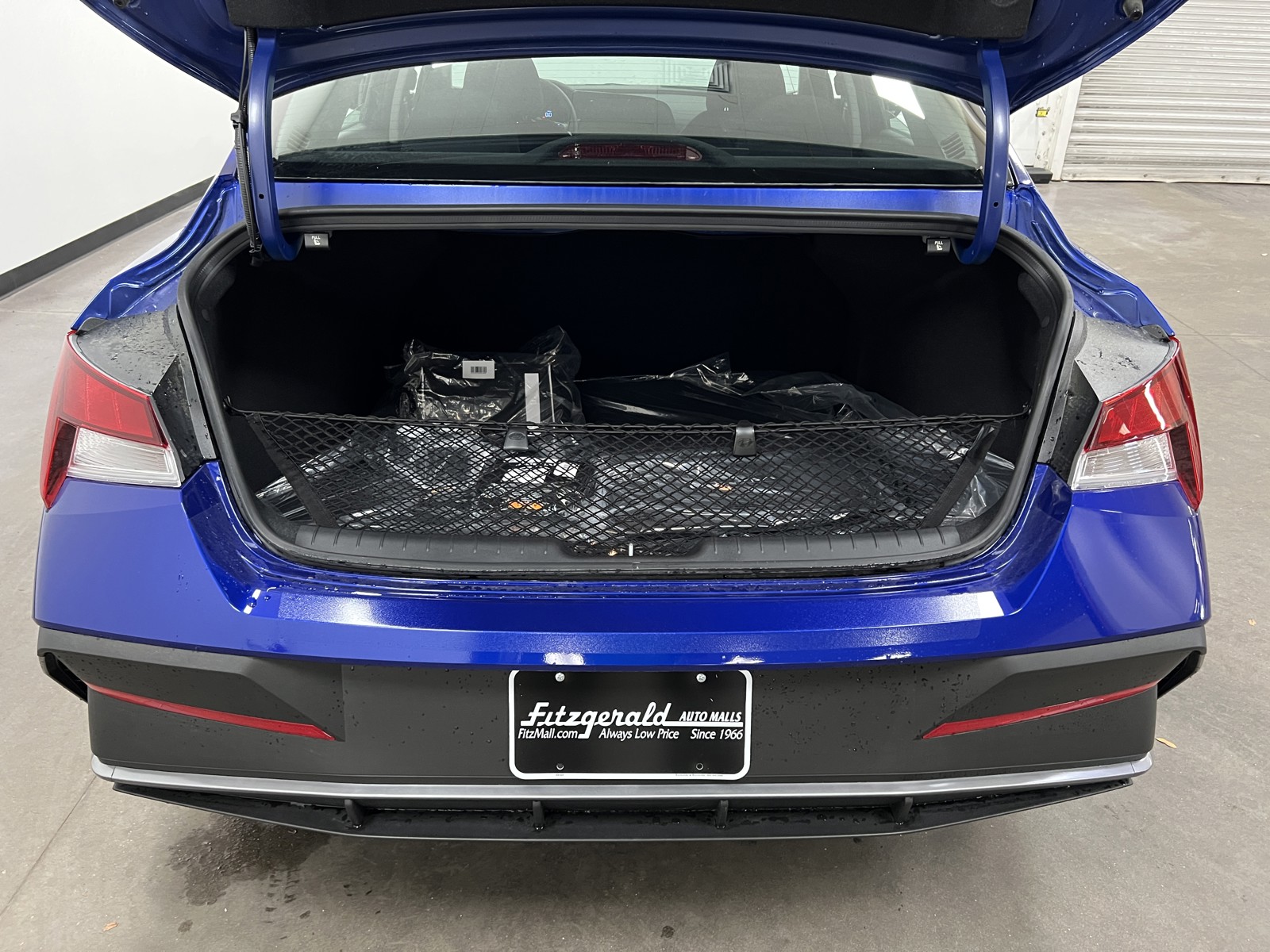 2025 Hyundai Elantra SE photo 13