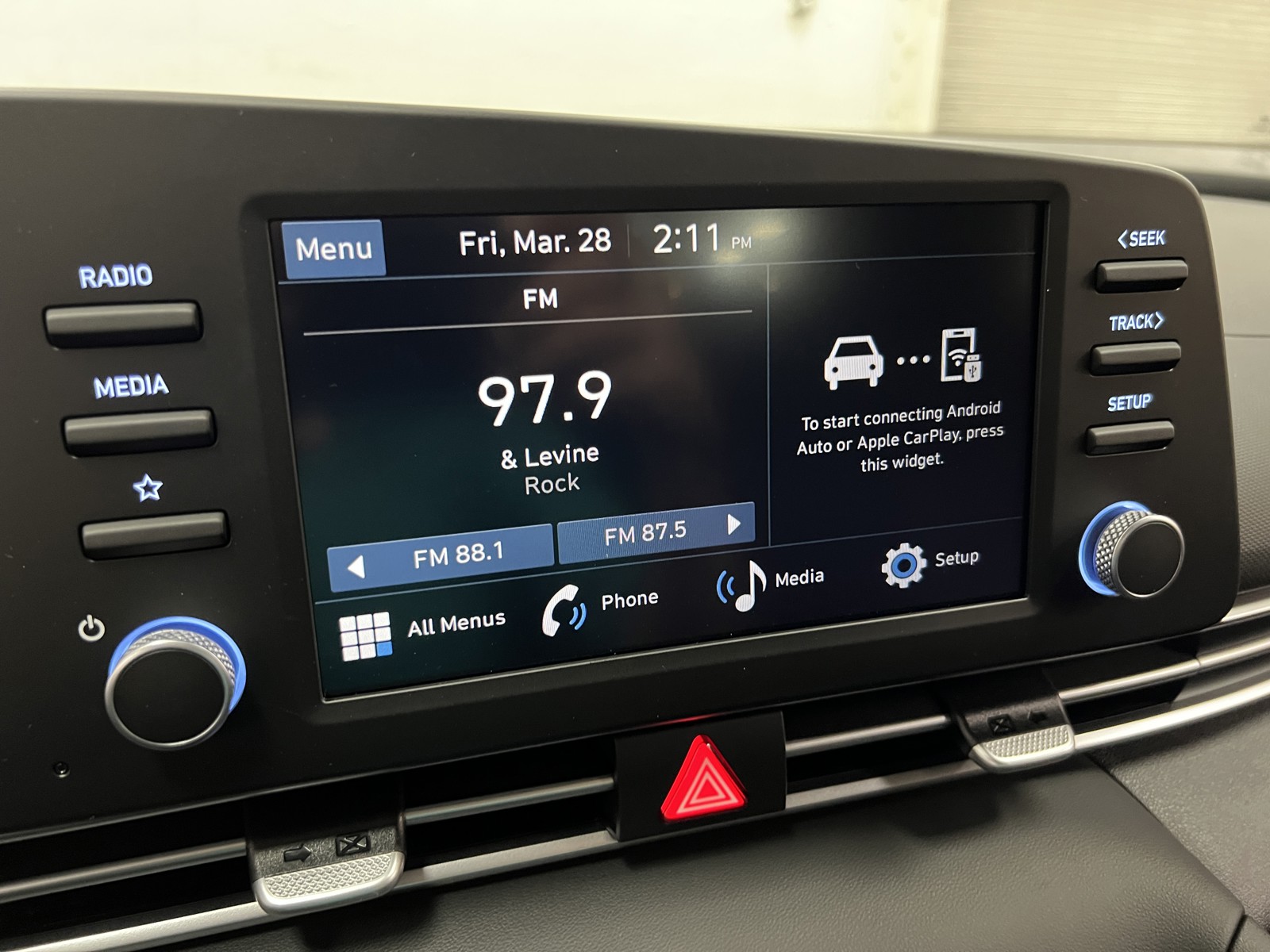 2025 Hyundai Elantra SE photo 18