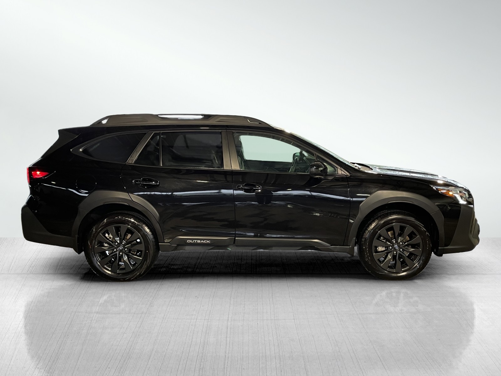 2024 Subaru Outback Onyx Edition photo 4