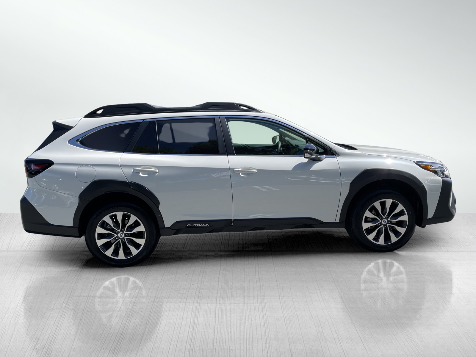 2024 Subaru Outback Limited photo 4