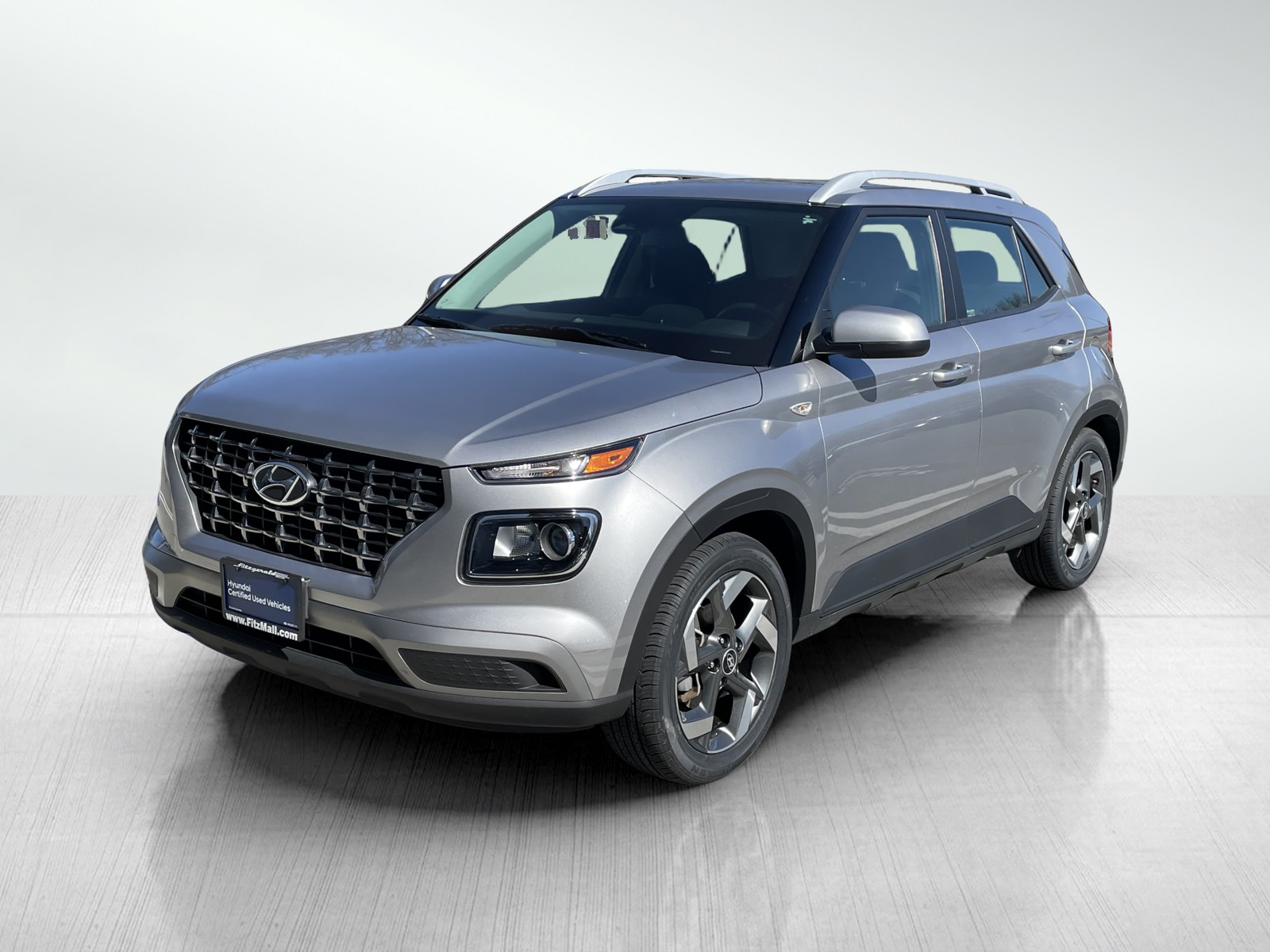 2023 Hyundai Venue SEL photo 2