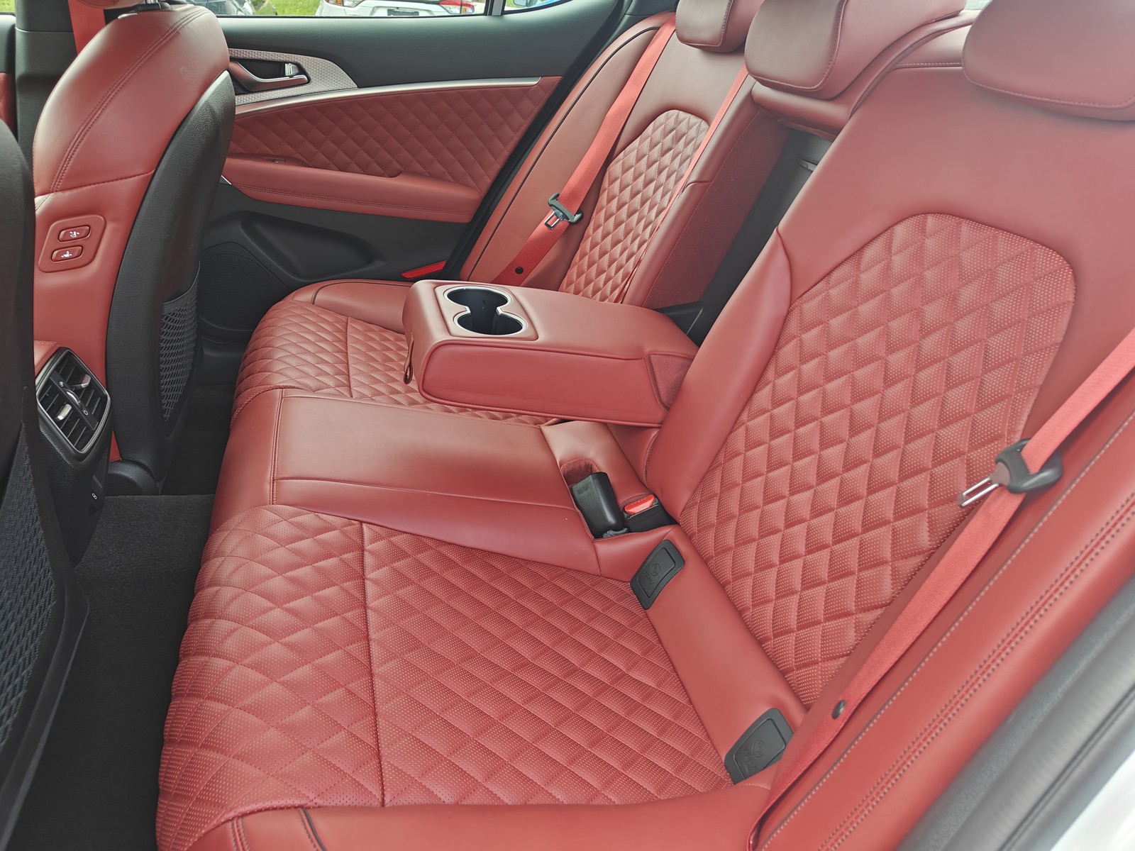 2023 Genesis G70 3.3T photo 11