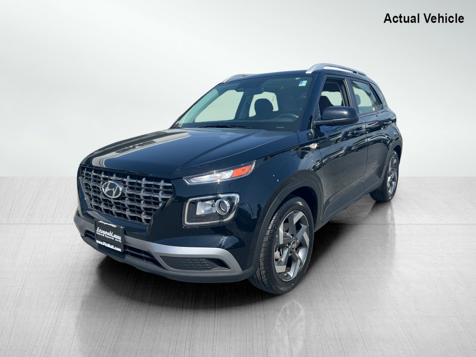 2023 Hyundai Venue SEL photo 4