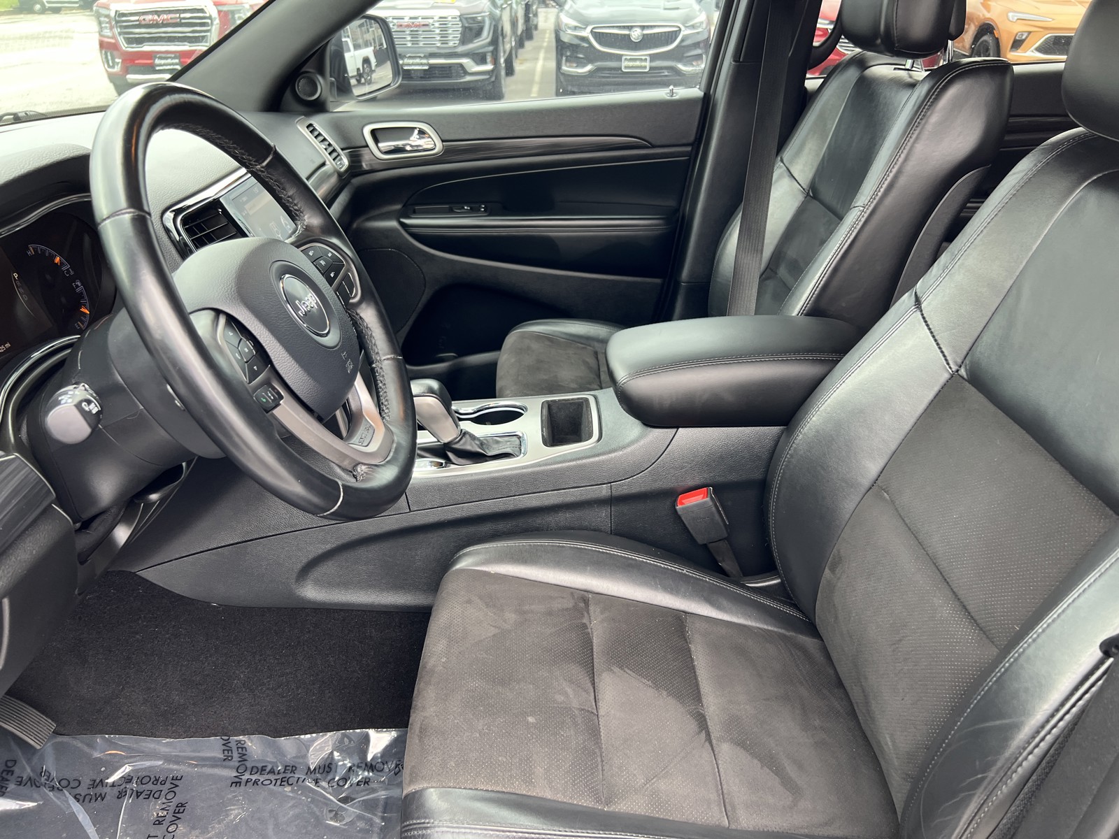 2020 Jeep Grand Cherokee Laredo E photo 12