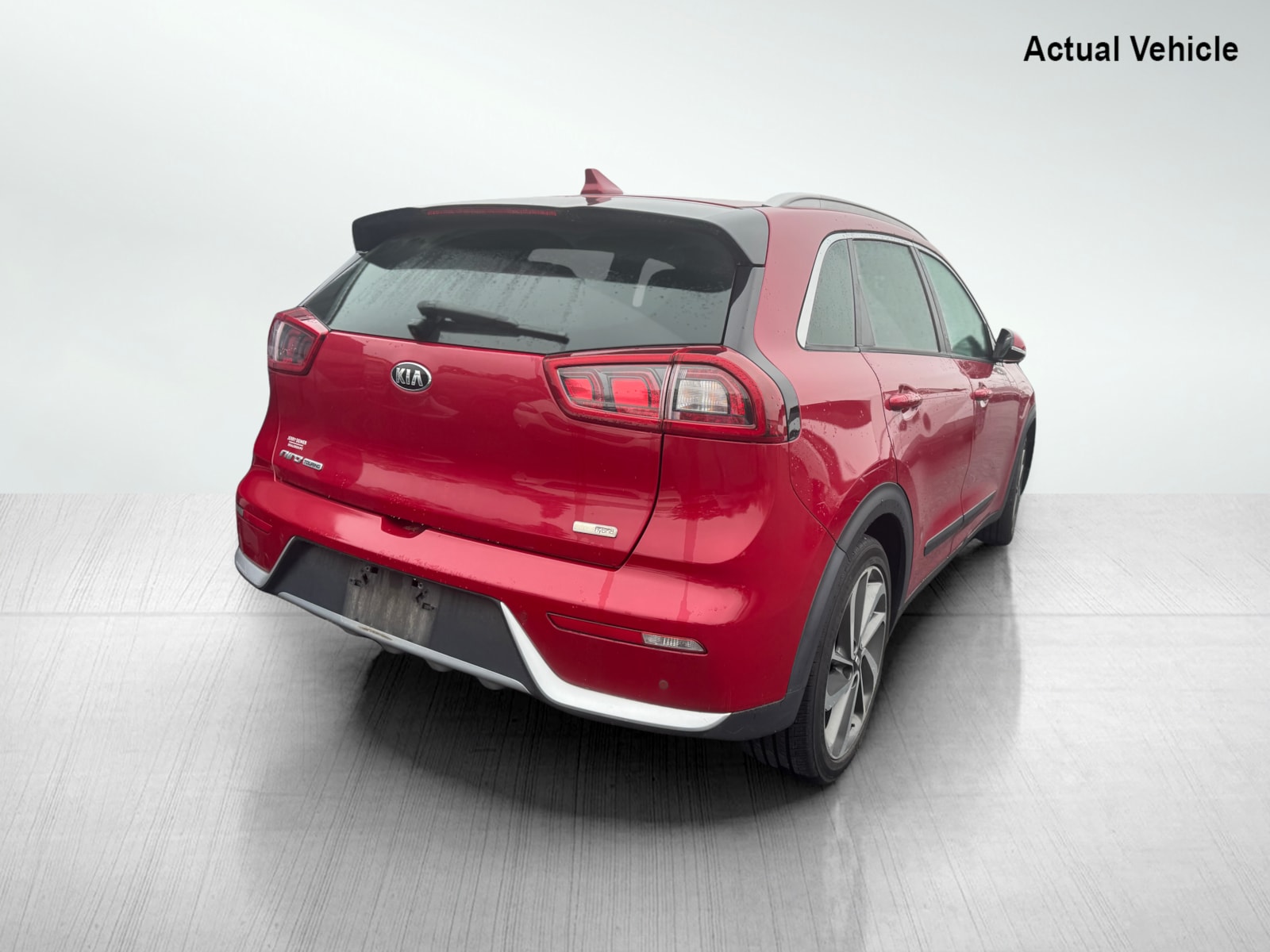 2017 Kia Niro Touring photo 3