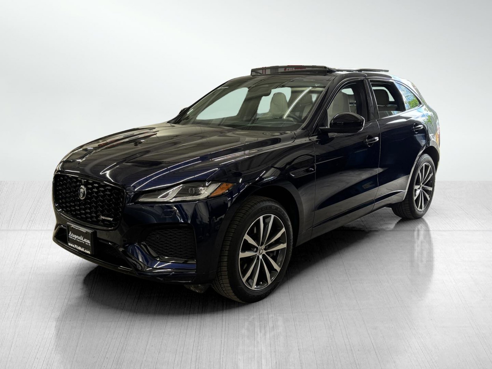 2024 Jaguar F-PACE P400 R-Dynamic S photo 2