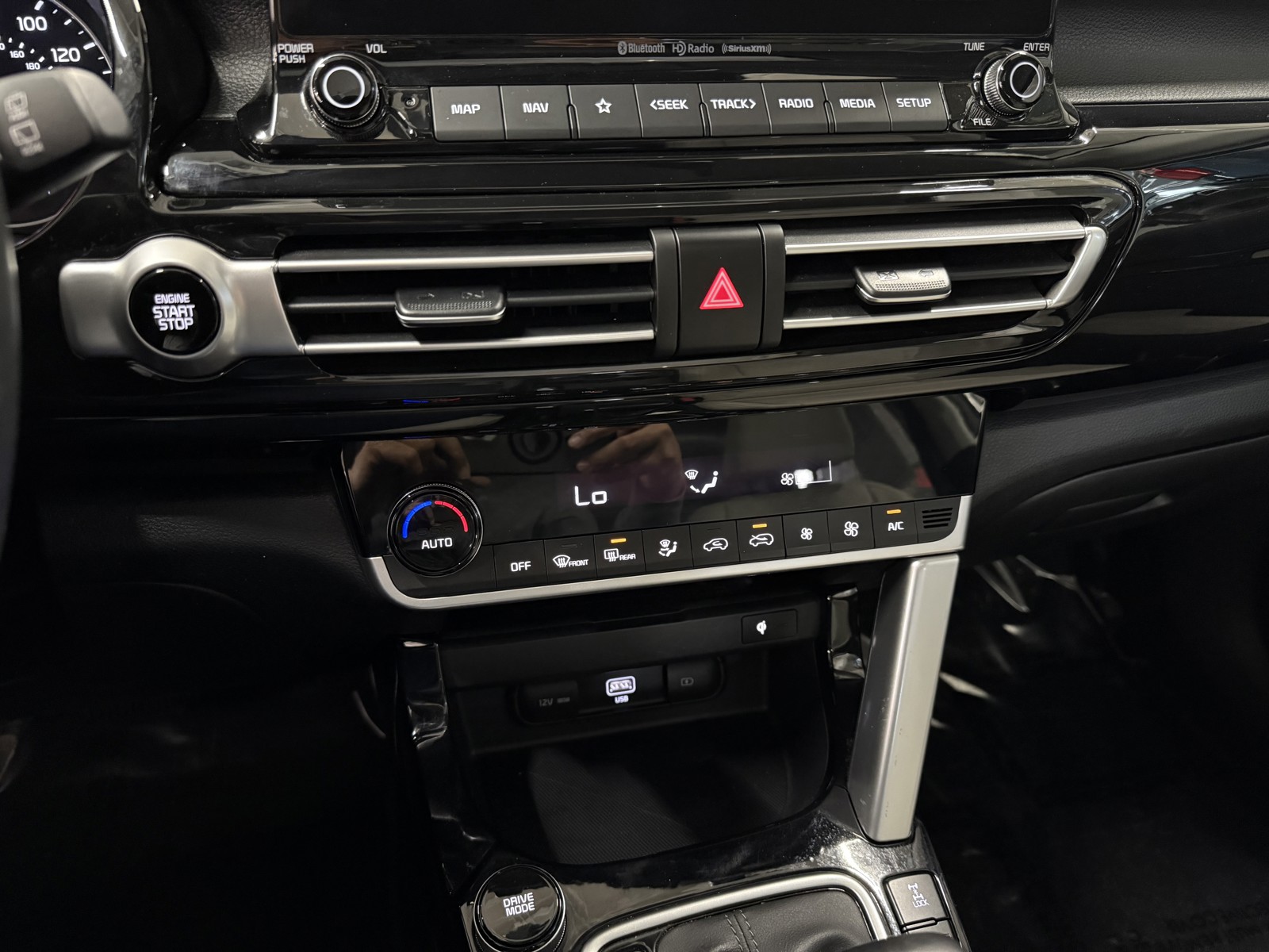 2022 Kia Seltos EX photo 21
